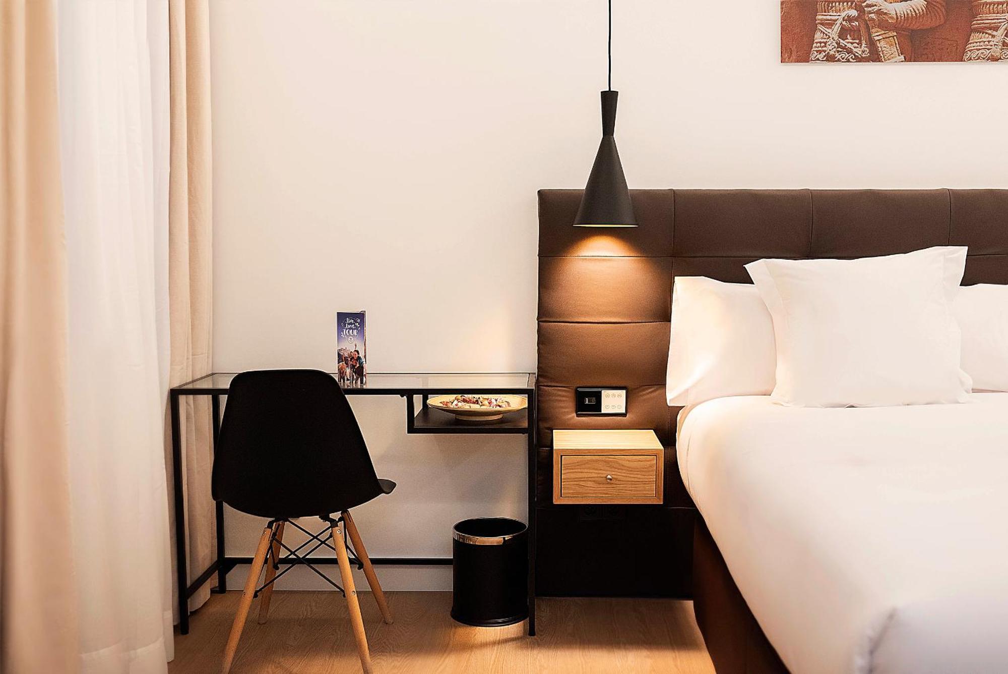 Woohoo Rooms Boutique Luna Madrid Exterior photo